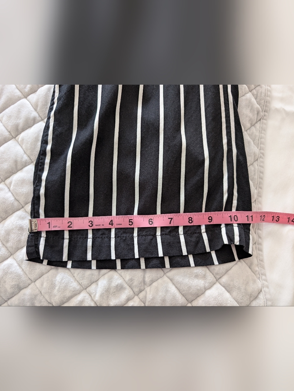 LIKE NEW Old Navy Playa Wide Leg Pants, Black Stripes, Size Small - Picture 6 of 9